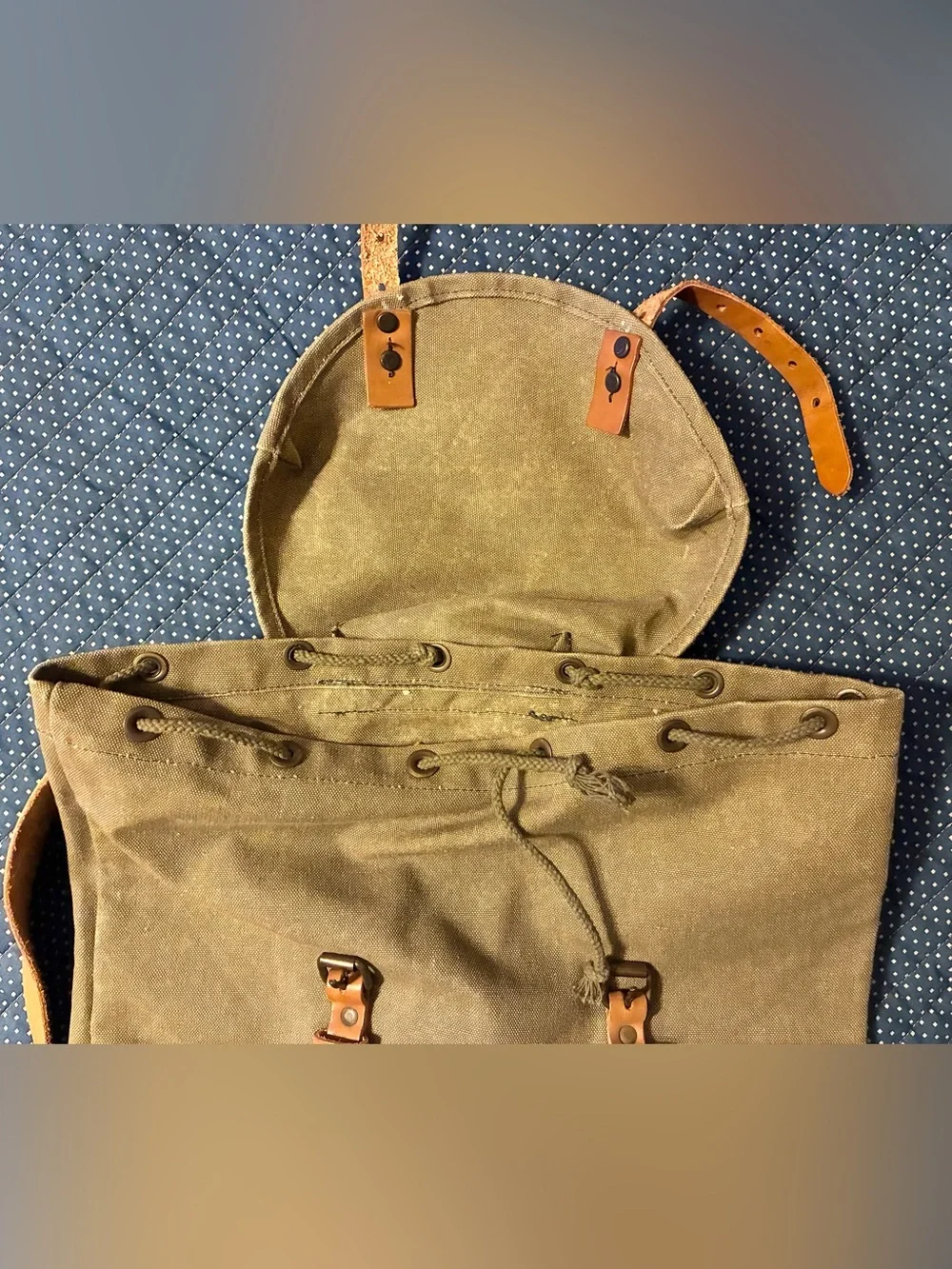**NWOT** J. PETERMAN COMPANY HEAVY CANVAS/ LEATHER BACKPACK